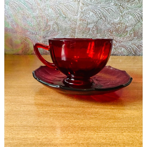 Vintage Ruby Red glass tea cup and saucer set by New Martensville glass - Picture 8 of 10